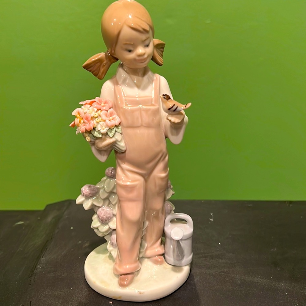 Lladro Figurine (EUC) Girl w/Bird, Flowers, Watering Can, Lilac Bush